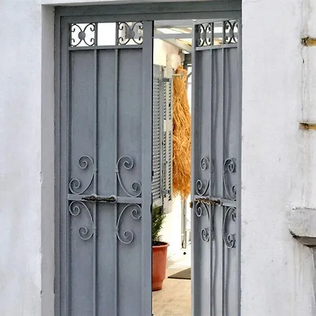 Alice Guest house 3*